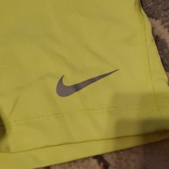 Nike Pro MD Spandex Short 4" Inseam FT5 - Picture 2 of 4